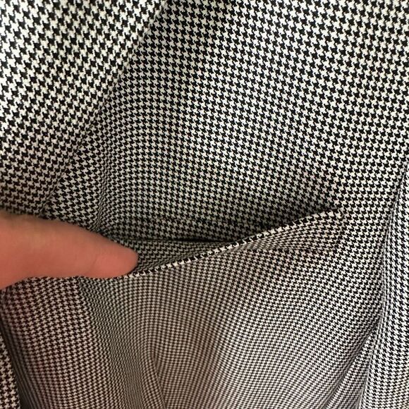 J. Crew Women’s Traditional Houndstooth Single Button Peplum Blazer - Picture 8 of 14